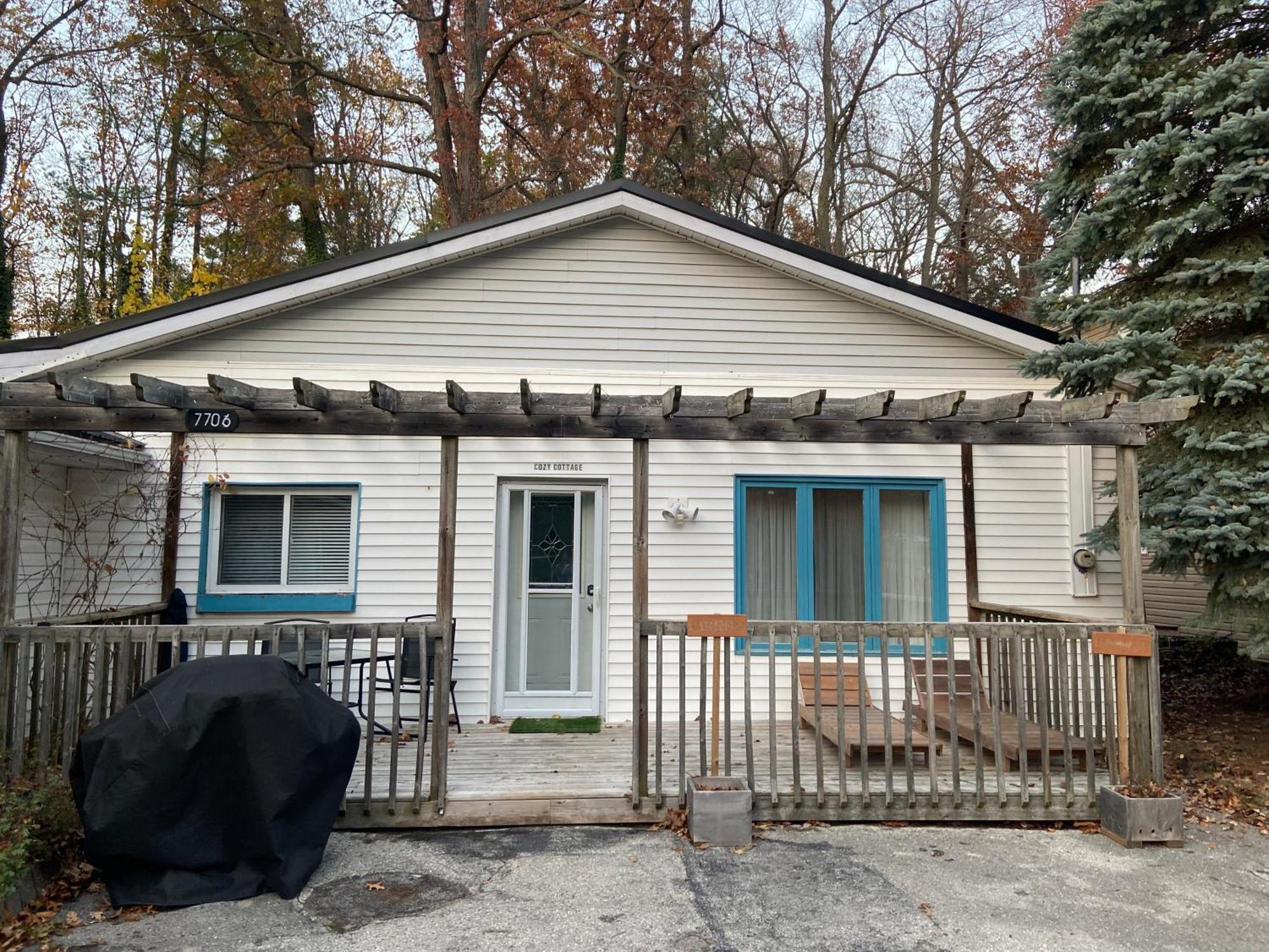 Cozy Cottage Retreat Lambton Shores Extérieur photo
