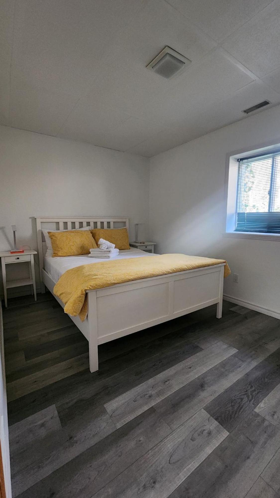 Cozy Cottage Retreat Lambton Shores Extérieur photo