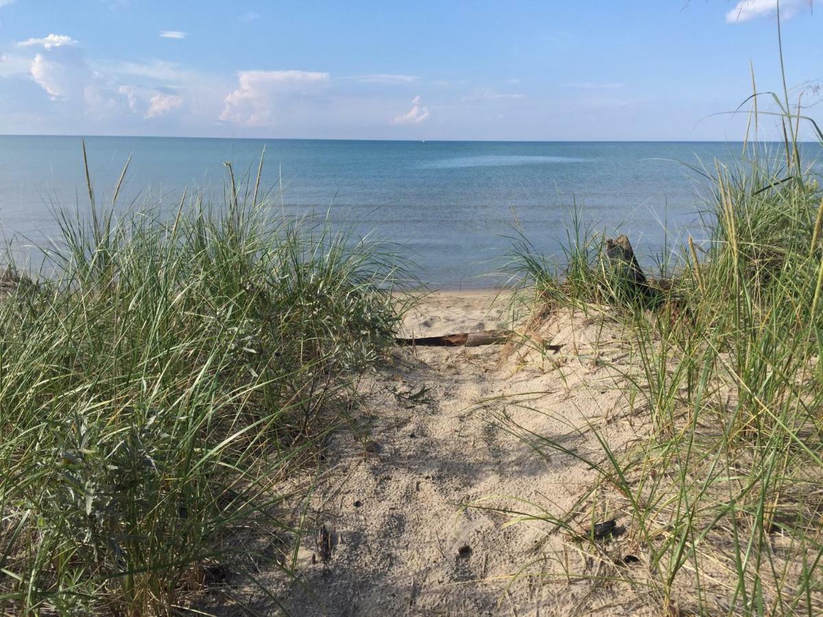 Cozy Cottage Retreat Lambton Shores Extérieur photo